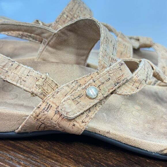 Vionic Women’s cork gold 3 way adjustable sandal size 8 - Picture 6 of 8